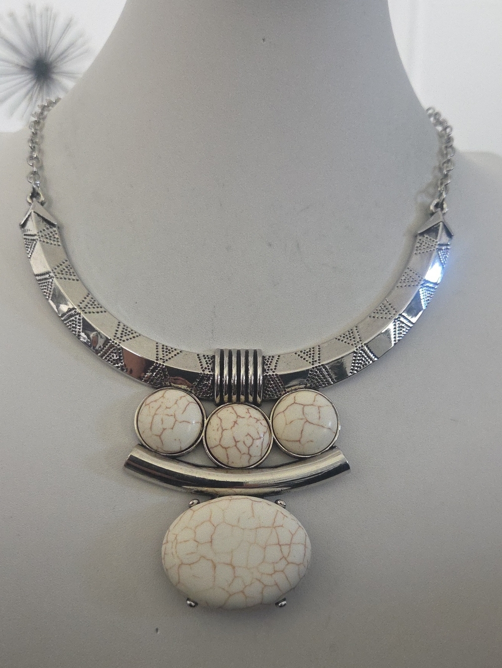 Paparazzi Commander In Chiefette White Necklace NWT